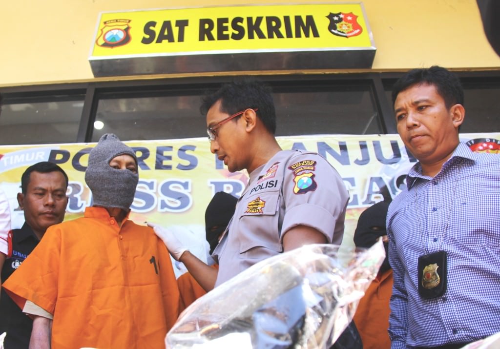 tiga-tahun-omzet-aborsi-capai-rp-05-miliar