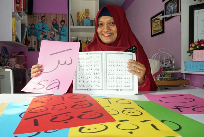 cari-metode-ajar-sendiri-dengan-bahasa-isyarat