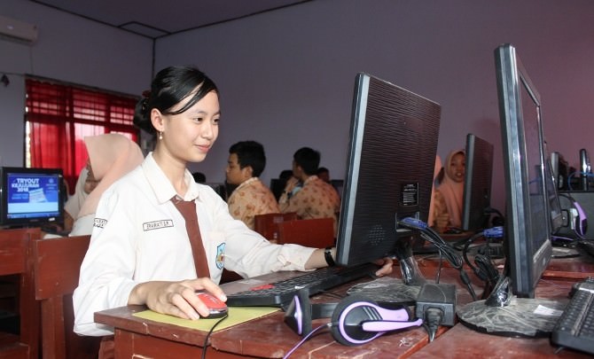 siswa-cepat-beradaptasi-dengan-sistem-online