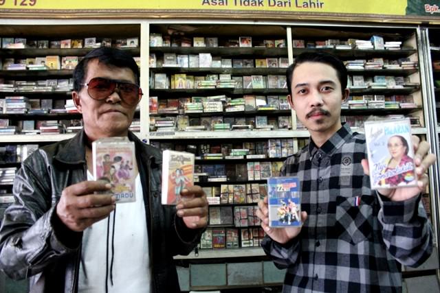sumadi-kaset-yang-tetap-eksis-di-era-musik-digital