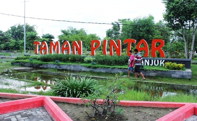 taman-pintar-kurang-terawat