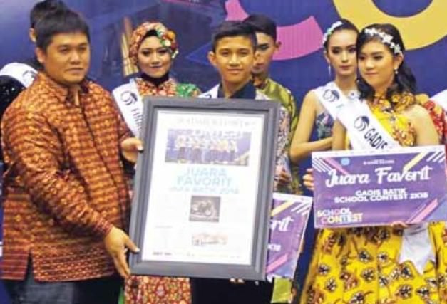 pilih-motif-daun-pepaya-karena-penuh-makna