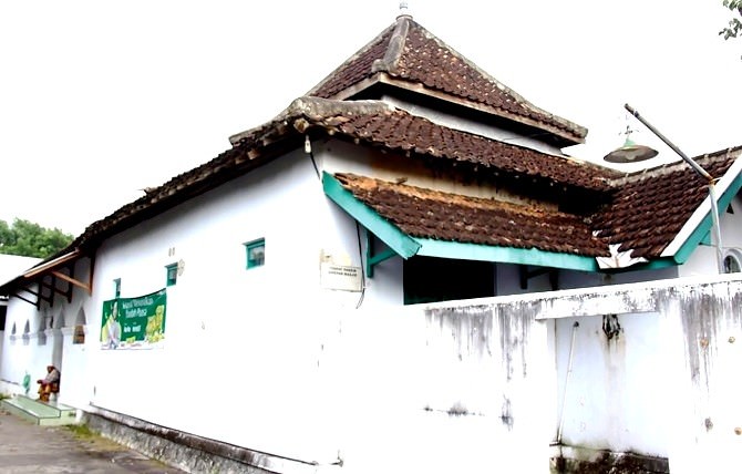 menelisik-sejarah-islam-di-sepanjang-sungai-brantas-10