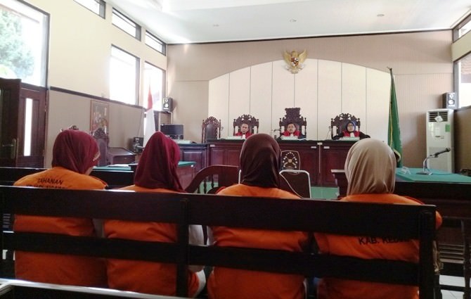 berjudi-4-ibu-harus-lebaran-di-penjara