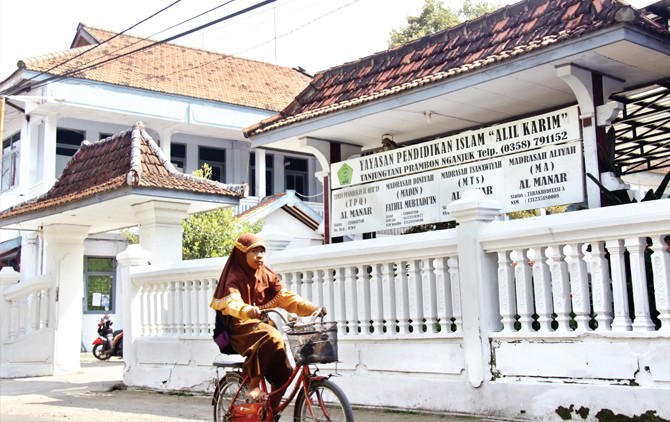 menelisik-sejarah-islam-di-sepanjang-sungai-brantas-17
