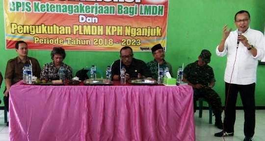 perhutani-kph-nganjuk-gelar-pengukuhan-plmdh