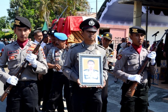 korban-jalur-maut-polisi-tewas