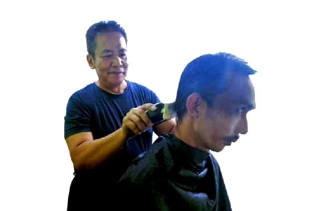 anang-iskandar-tak-bisa-lepas-senjata