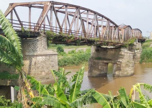 jembatan-lama-kertosono-belum-tersentuh