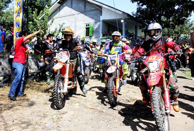 latber-rider-trail-bersama-danrem-dan-wadir-gg