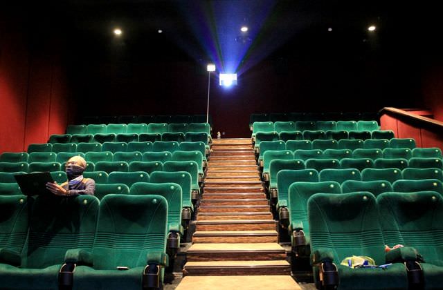 cinema-xxi-buka-di-bekas-gedung-bioskop-kencana