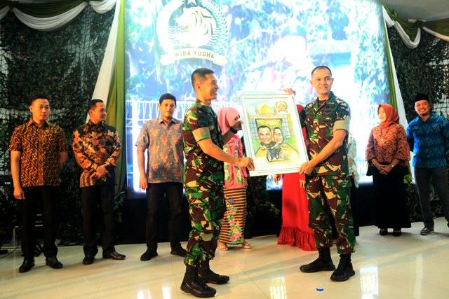 kebahagiaan-membuncah-di-pisah-sambut-danbrigif-16-wira-yudha-kediri
