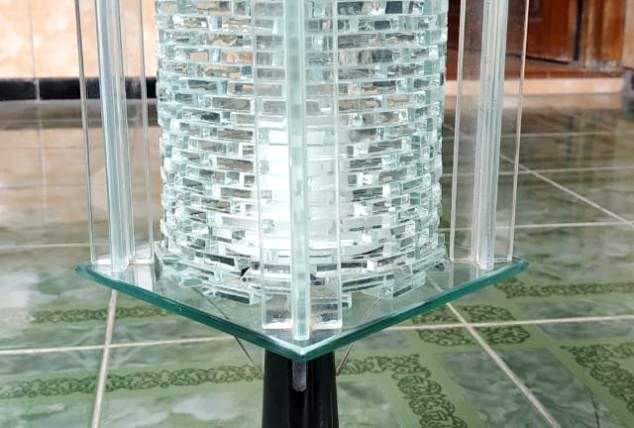uniknya-kerajinan-kaca-markaz-trophy
