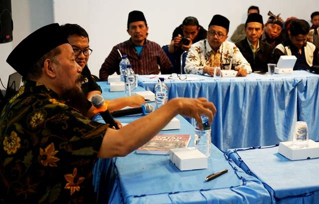 bedah-buku-pu-gajah-mada-menyibak-pembelokan-sejarah-era-kolonial-9
