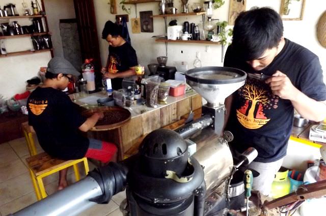 sanggar-kopi-tempat-belajarnya-para-penggemar-kopi-di-kediri