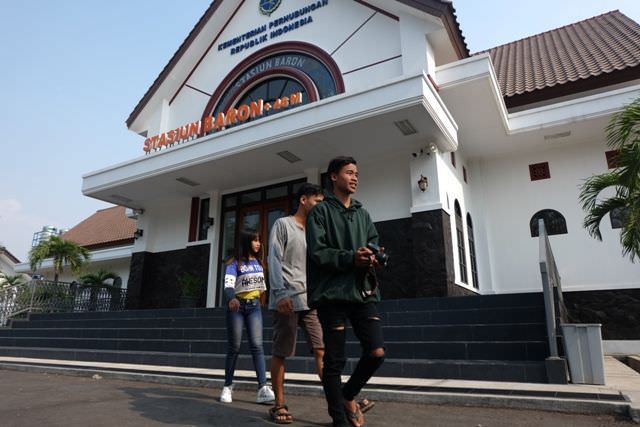 stasiun-baron-hanya-untuk-ka-lokal