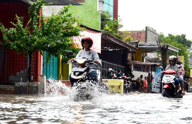 banjir-di-tengah-kota-kediri-tiga-titik-ini-paling-rawan
