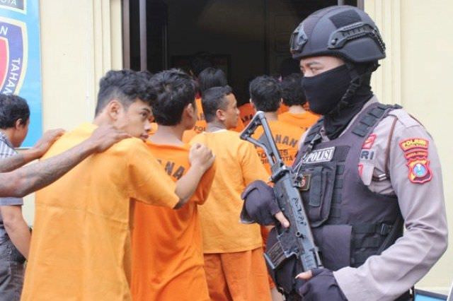 kasus-narkoba-di-kediri-beli-etizolam-online-dari-india