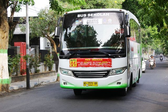 rp-842-juta-untuk-sewa-bus-sekolah