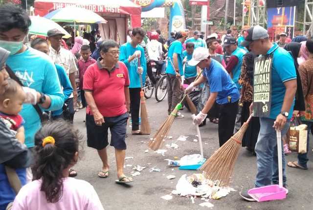 clean-the-city-nganjuk-mengedukasi-masyarakat-untuk-jaga-kebersihan