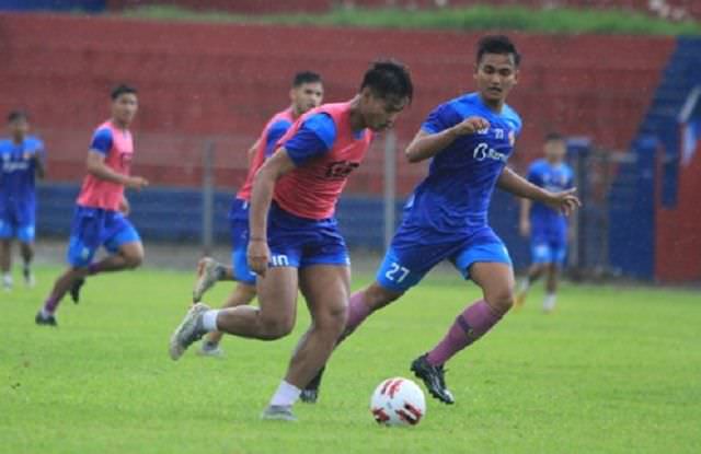liga-1-kocok-ulang-formasi-persik-fokus-hadapi-persebaya