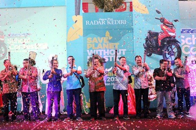 pembukaan-final-party-beat-sc-xiii-melawan-sampah-plastik