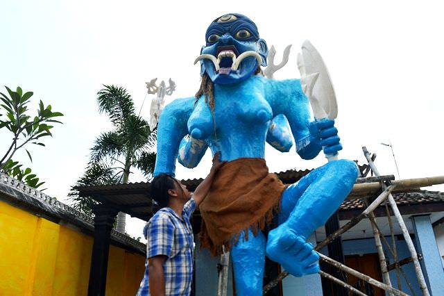 telanjur-bikin-ogoh-ogoh-perajin-bisa-rugi