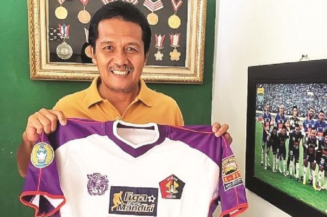 jaya-hartono-dan-wahyudi-rela-lepas-jersey-berusia-17-tahun