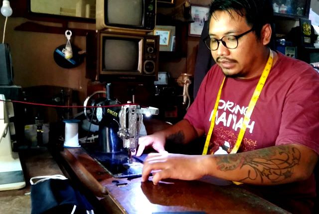 penjahit-asal-mojoroto-ini-berjuang-melawan-pandemi-korona
