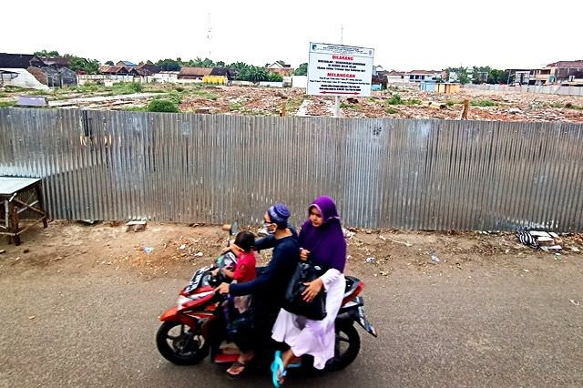proyek-pasar-gringging-dan-pasar-kras-jalan-terus