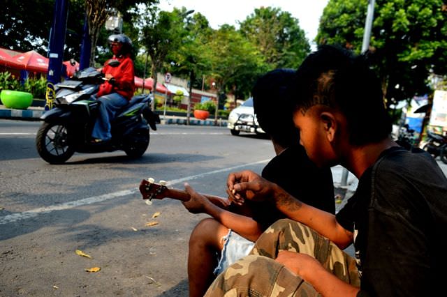anak-jalanan-di-kediri-warga-takut-menegur