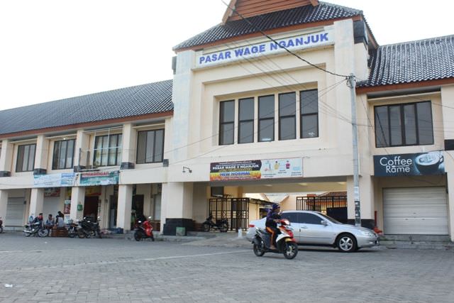 terdampak-pandemi-retribusi-pasar-wage-merosot