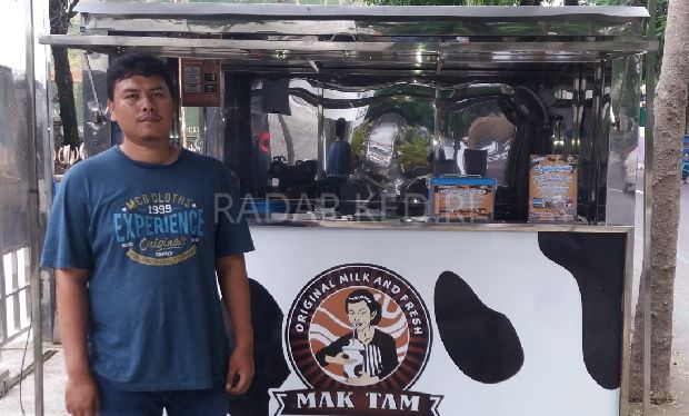 asli-kediri-ini-dia-ternyata-pemilik-jaringan-usaha-susu-mak-tam