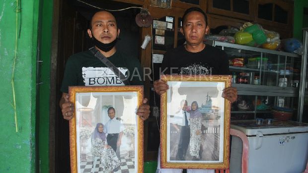 duka-keluarga-m-ridwan-korban-kecelakaan-maut-di-gurah
