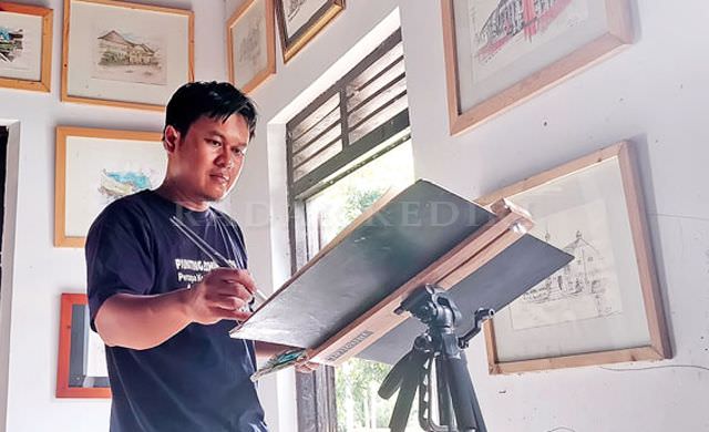 guru-seni-yang-merekam-cerita-melalui-sketsa