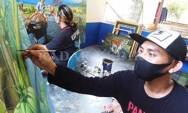 kampung-lukis-desa-dawung-penyaluran-kegelisahan-para-seniman
