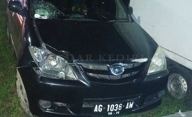 tewas-tertabrak-mobil-saat-menyeberang-jalan