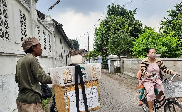 kampung-kauman-di-kediri-masjid-besarnya-tak-ada-makam-ulama-36