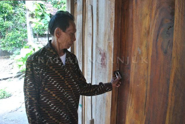 suwito-pelaku-pembacokan-istri-dan-dua-tetangga-di-mata-keluarga