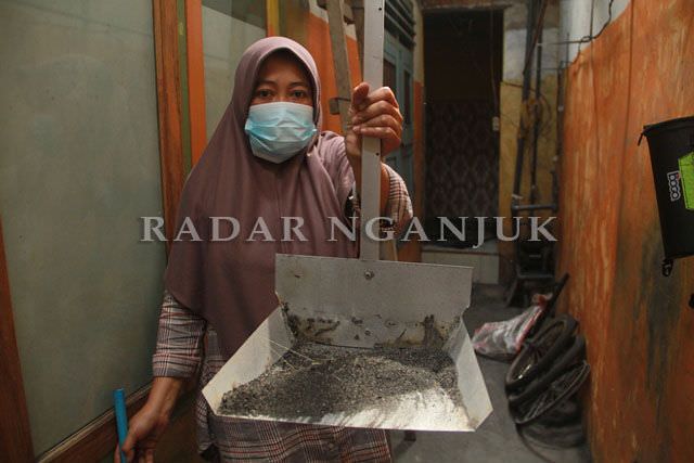 debu-pg-lestari-resahkan-warga