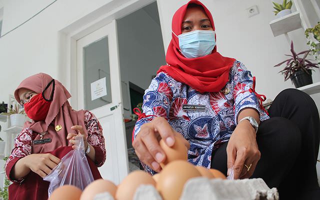 pemkab-kediri-beli-4-ton-telur-peternak