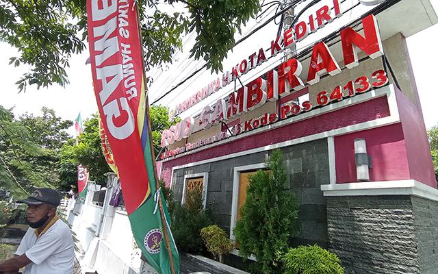 seleksi-tahap-awal-calon-direktur-rsud-gambiran-19-dokter-tersingkir
