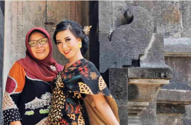 suminarwati-pencetus-motif-batik-khas-kediri