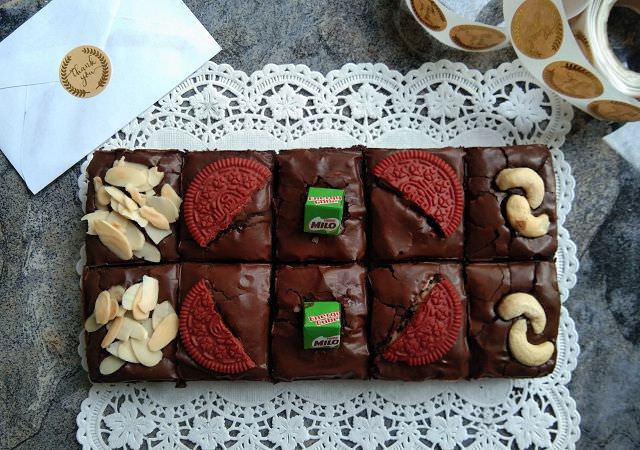 cita-rasa-kelezatan-cokelat-dari-fudgy-brownies