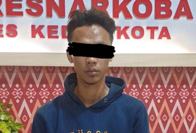 gagal-transaksi-pengedar-pil-koplo-asal-semen-ditangkap-polisi