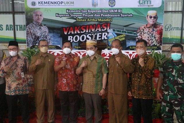 bakti-koperasi-untuk-negeri-dan-pulihkan-perekonomian