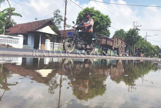 db-serang-17-kecamatan-di-kota-angin