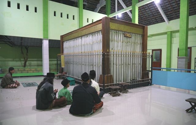 berawal-dari-wiraswara-yang-mengasingkan-diri-di-kediri