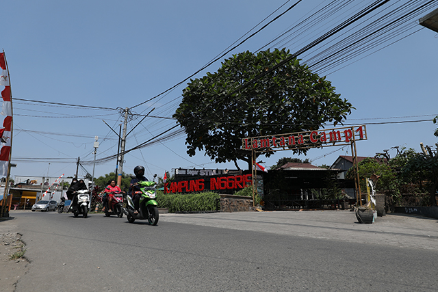 IKON KEDIRI: Kawasan Kampung Inggris Pare yang jadi sentra tempat kursus bahasa Inggris tahun ini dipermak dengan dana total puluhan miliar. (Foto: Wahyu Adji)