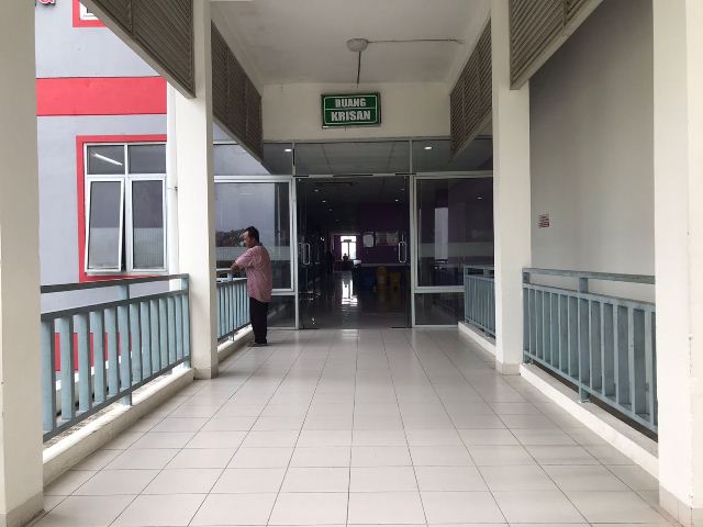 WASPADA: Ruang Krisan di RSD Kertosono. Pasien anak di sana belum ada yang mengalami gagal ginjal. (Foto: Andhika Attar)